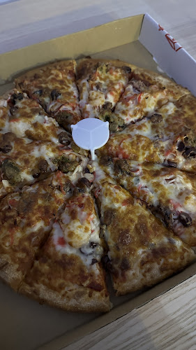 Pizza Workz Everton hills - Hospitality and gastronomy