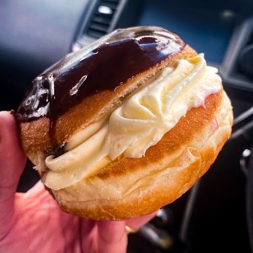 Comentarii opinii despre Samuel Gee Pies and Pastries