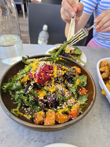 Whalers Seaside Dining - Victor Harbor