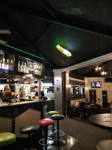 Comentarii opinii despre Rookies Pizzeria Bar & Grill