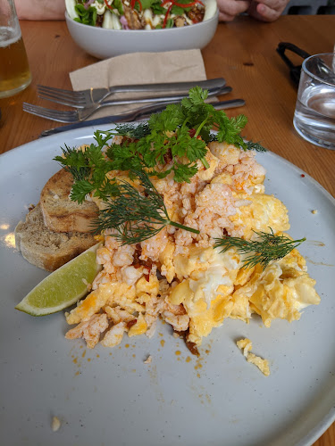 Comentarii opinii despre White Picket Fence