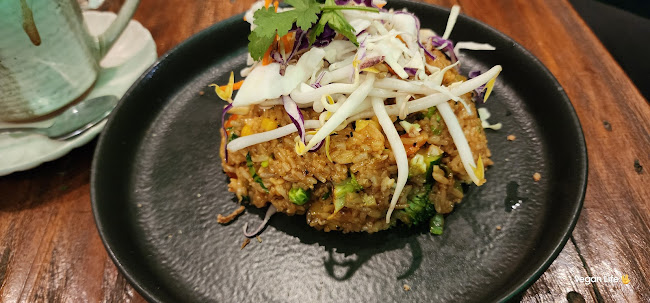 2/2 Sunlight Dr, Burleigh Waters QLD 4220