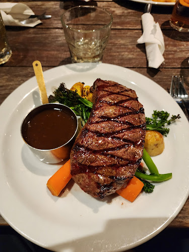 Iron Duke Hotel - Hospitality and gastronomy