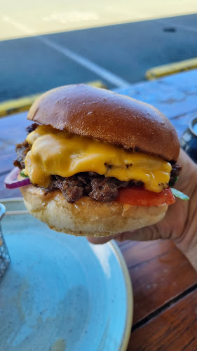 Comentarii opinii despre Burger Urge (Crestwood)