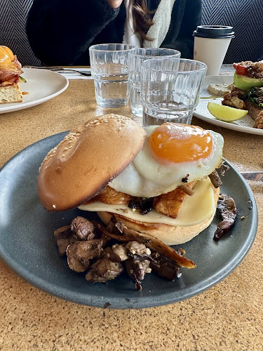 Opinii despre The Cupping Room | Cafe Canberra în Canberra - Hospitality and gastronomy