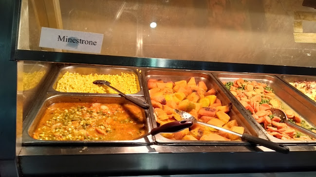 Challa Gardens Hotel - Hospitality and gastronomy