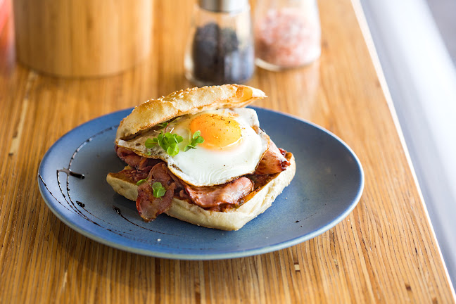 1/231 Gympie Terrace, Noosaville QLD 4566