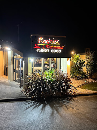 Comentarii opinii despre Rookies Pizzeria Bar & Grill