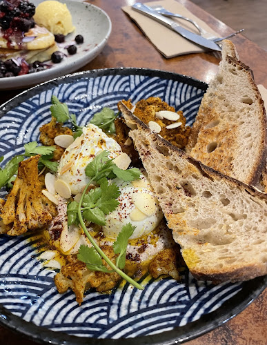 Comentarii opinii despre Moon Lily Kitchen and Cakes