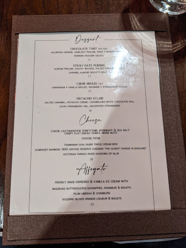 89 Surf Parade, Broadbeach QLD 4218