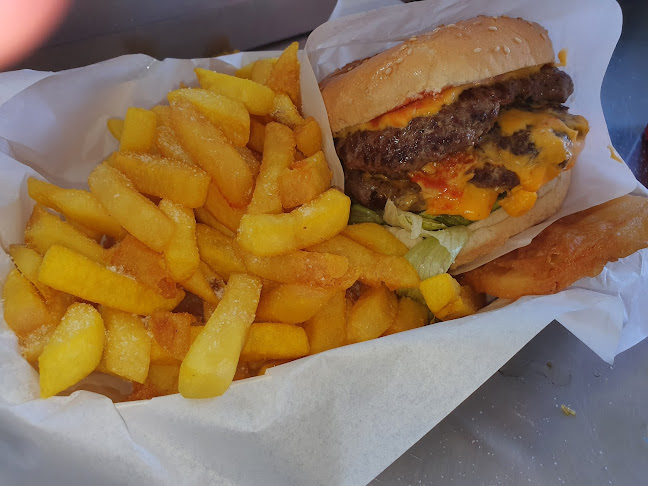 Opinii despre Stadium Geelong Fish and Chips în Newtown - Hospitality and gastronomy