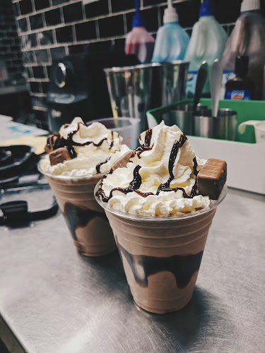 Plain Jane Pizza N Shakes - Hospitality and gastronomy