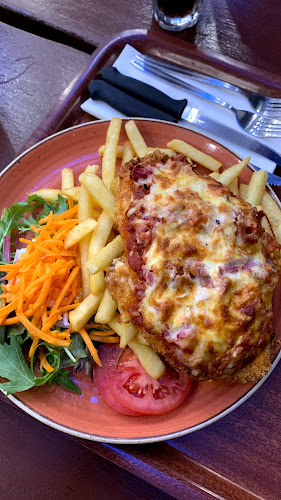 Moonee Beach Hotel - Hospitality and gastronomy