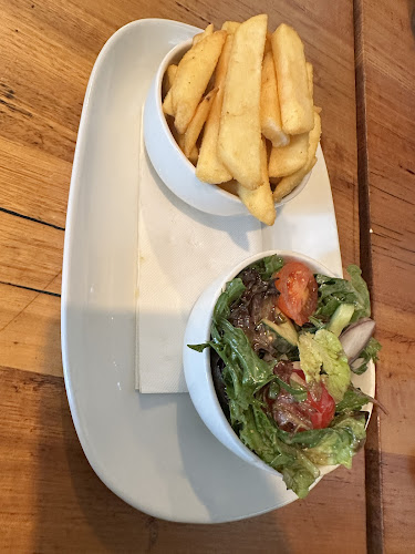 Old School Pizza & Stonegrill - Coburg