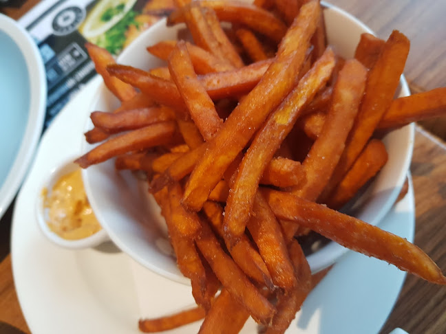 The Cavill Hotel - Hospitality and gastronomy