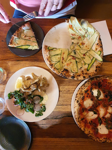 195 Pakington St, Geelong West VIC 3218