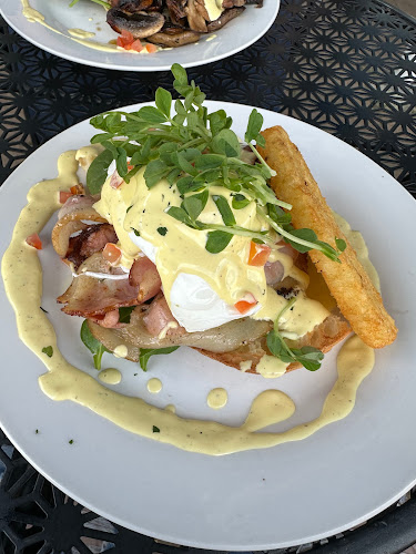 51 Canton Beach Rd, Toukley NSW 2263