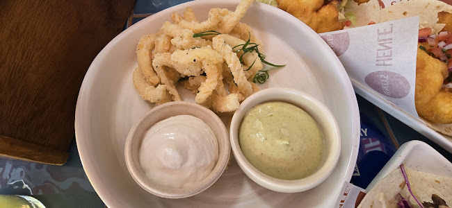 Henley's Bar & Kitchen - Sydney