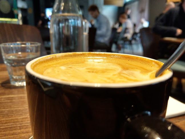 EQ Cafe & Bakehouse | Deakin - Deakin