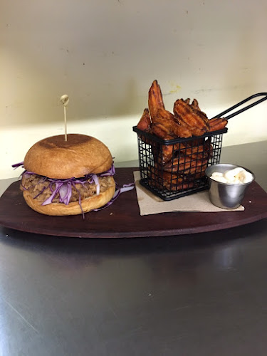 Opinii despre Gravity Cafe Bar în Colac - Hospitality and gastronomy