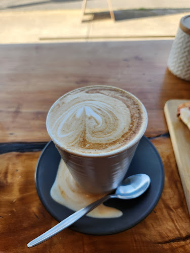 Two Sisters Cafe [formerly known as Steampacket Foods] - Geelong West