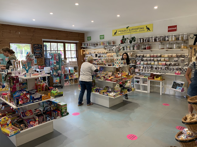 Mogo Lolly Shop - Hospitality and gastronomy