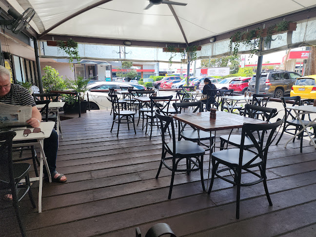 Little Clive Cafe - Hospitality and gastronomy