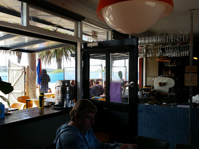 93 Bridge Terrace, Victor Harbor SA 5211