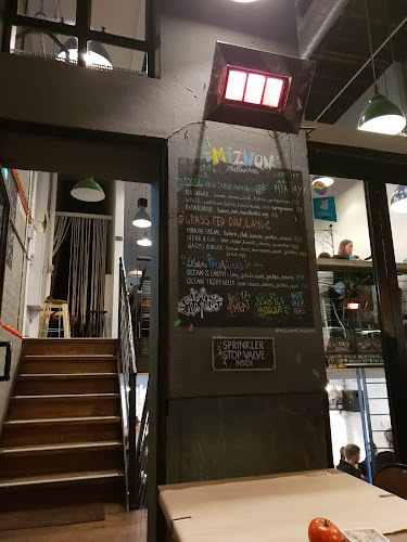 Miznon - Hospitality and gastronomy