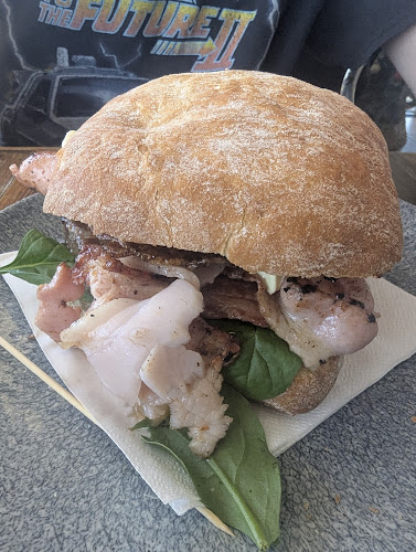 Opinii despre Munch Cafe în Kearneys Spring - Hospitality and gastronomy