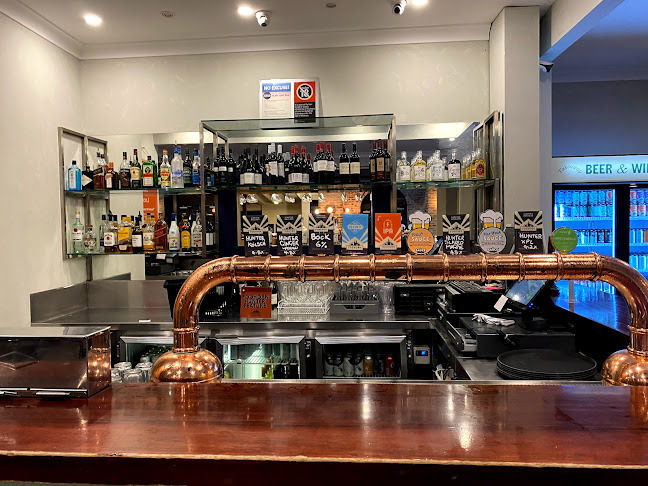 Opinii despre Restaurant at Potters Hotel & Brewery în Nulkaba - Hospitality and gastronomy