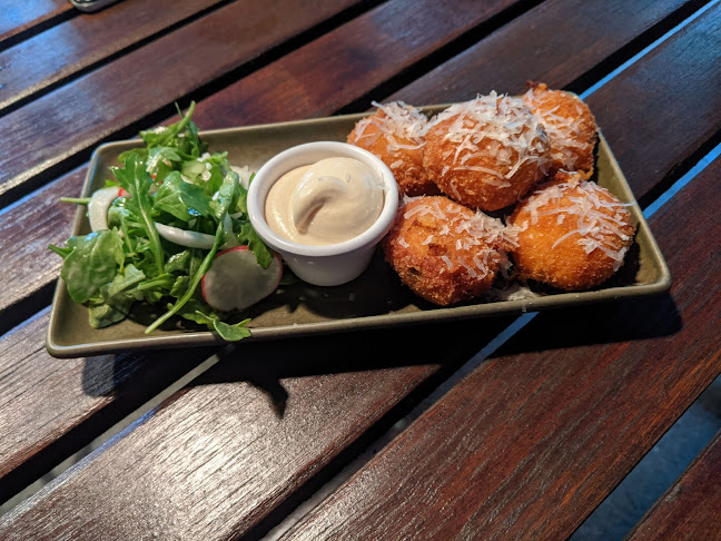 Retreat Hotel - Brunswick