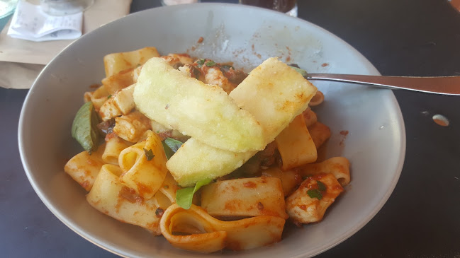 38 Abbott St, Cairns City QLD 4870