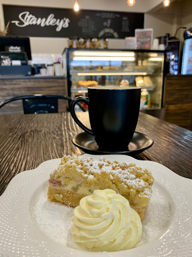 Stanley's Cafe / Restaurant