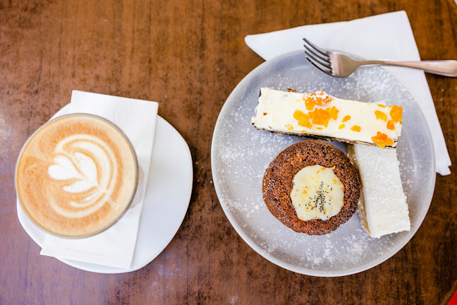 Comentarii opinii despre Freddy Fuddpukkas Cafe Coolum Beach