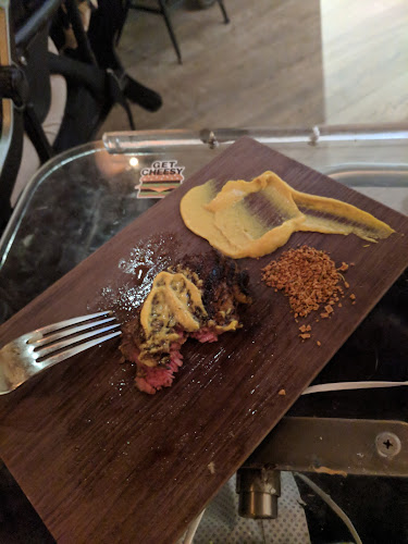 7 Staghorn Ave, Surfers Paradise QLD 4217