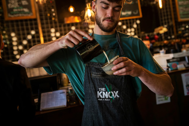 Comentarii opinii despre The Knox Made in Watson