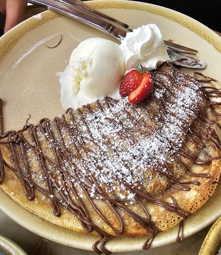 13 Tedder Ave, Main Beach QLD 4217