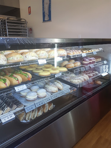 Shop 2/2 Elysium Rd, Carrara QLD 4211