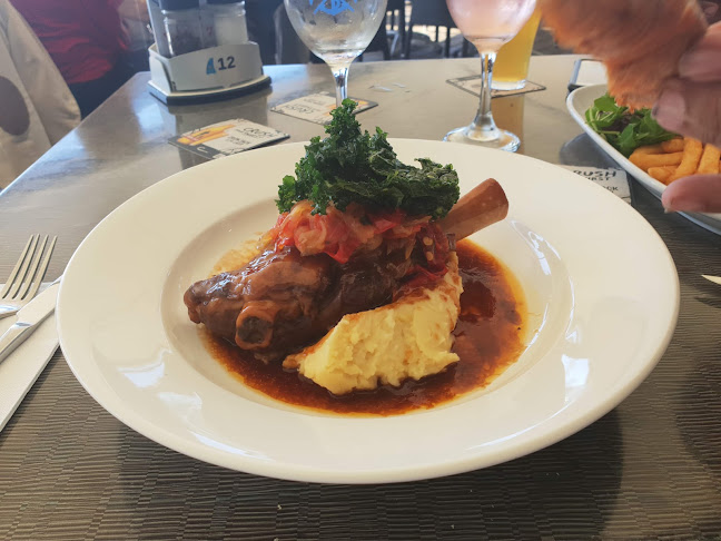 Waterfront Restaurant - Hospitality and gastronomy