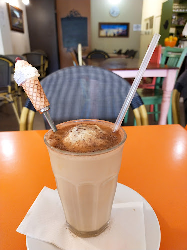 Jilarty Gelato Bar & Cafe - Hospitality and gastronomy