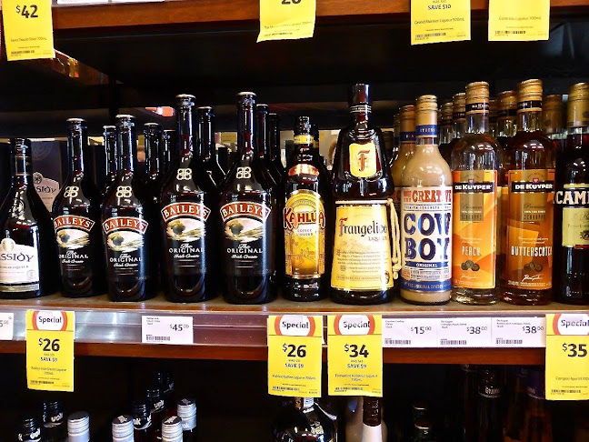 Liquorland Pacific Pines - Hospitality and gastronomy