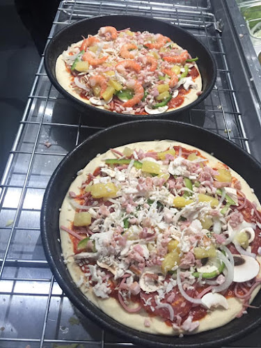 Rej's Old Skool Pizza - Toormina