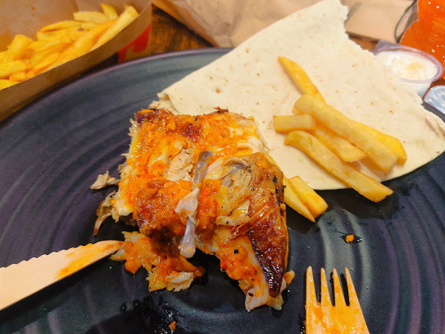 Oporto Liverpool Megacentre Drive Thru - Hospitality and gastronomy