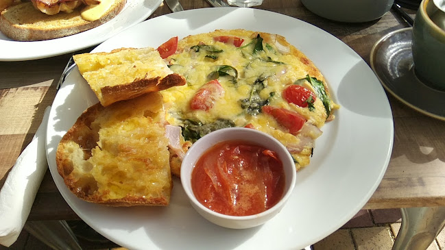 Gusto - Hospitality and gastronomy