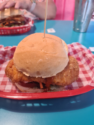 10 Heidke St, Avoca QLD 4670