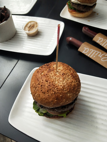 Shop 3010, Northcott Dr, Kotara NSW 2289