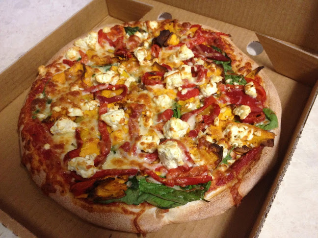 Maloney's Pizza Pakenham - Hospitality and gastronomy