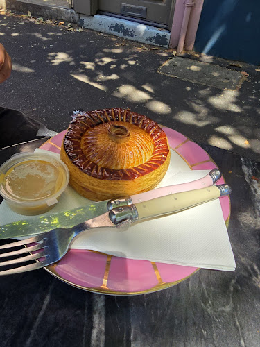 487 Crown St, Surry Hills NSW 2010