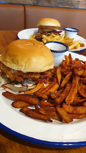 Gracie's at 4 Pines Orange - Hospitality and gastronomy